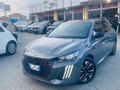 Usata Peugeot 208 Allure 110 CV (80 kW) 2025 Grigio Utilitaria