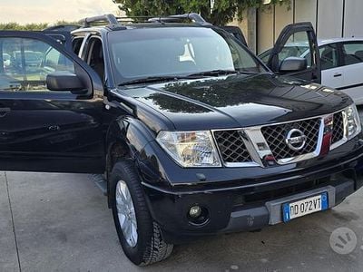 Usata Nissan Navara 171 CV (125 kW) 2006 Nero Pick-up