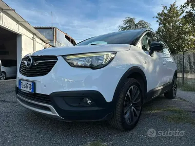 Begagnad Opel Crossland X Innovation 131 HK (96 kW) 2017 Vit SUV