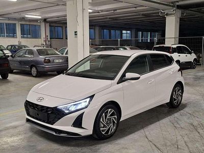 Nuova Hyundai i20 90 CV (66 kW) 2026 Atlas white pastello Utilitaria