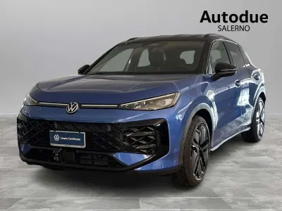 Nuova VW T-Roc R-line 150 CV (110 kW) 2026 Celestial blue metallizzato ne SUV