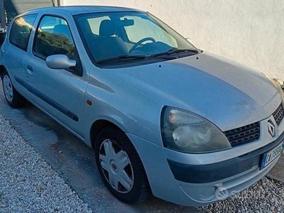 Usata Renault Clio II 2002 Grigio Berlina
