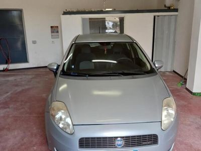 usata Fiat Grande Punto 1.3 MJT 75 CV 5 por