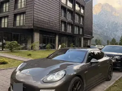 Usata Porsche Panamera 300 CV (220 kW) 2015 Nero Utilitaria