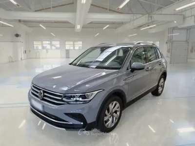 Usata VW Tiguan Elegance 150 CV (110 kW) 2021 Gray SUV