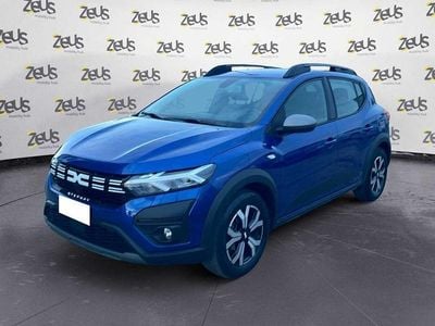 Usata Dacia Sandero Expression 101 CV (74 kW) 2023 Blu Utilitaria