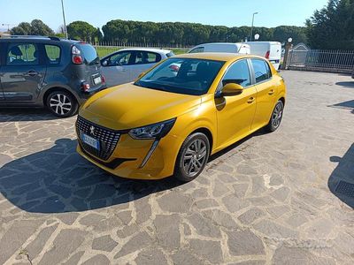 Usata Peugeot 208 Allure 75 CV (55 kW) 2021 Giallo Utilitaria