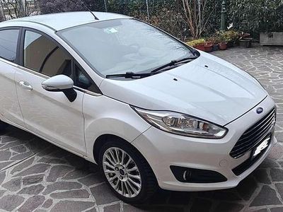 Usata Ford Fiesta Titanium 75 CV (55 kW) 2015 Bianco Berlina