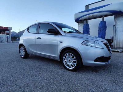 Usata Lancia Ypsilon S 95 CV (69 kW) 2014 Argento Utilitaria