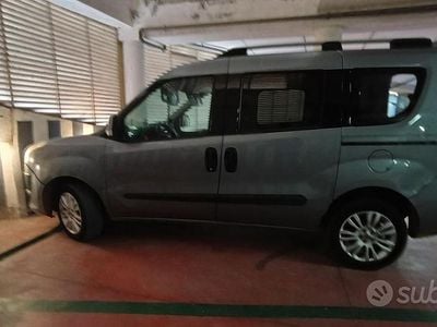 Usata Fiat Doblò 90 CV (66 kW) 2013 Grigio Monovolume