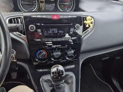 Usata Lancia Ypsilon Silver 69 CV (50 kW) 2014 Utilitaria