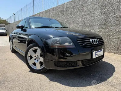 Usata Audi TT 179 CV (131 kW) 2000 Nero Coupé