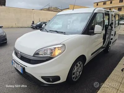Usata Fiat Doblò Lounge 95 CV (69 kW) 2019 Bianco Monovolume