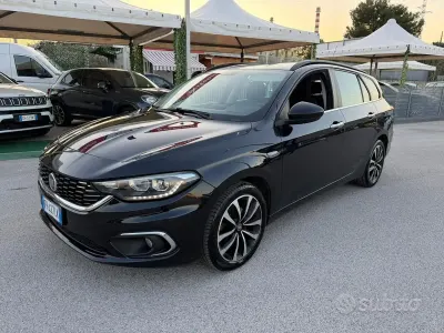 Usata Fiat Tipo Lounge 120 CV (88 kW) 2017 Nero Station wagon