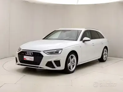 Begagnad Audi A4 S-Line 204 HK (150 kW) 2024 Blå Kombi