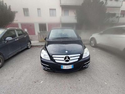 Usata Mercedes B200 Premium 140 CV (102 kW) 2011 Monovolume