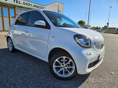 Bianco Usata 2018 Smart ForFour Passion Utilitaria | 11.500 € (Buon prezzo)