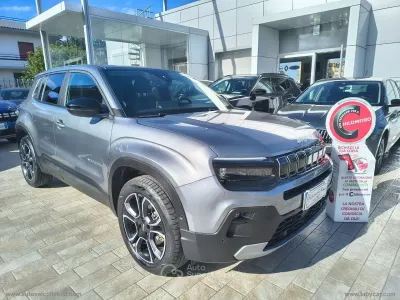 Usata Jeep Avenger Summit 110 CV (80 kW) 2025 Grigio SUV