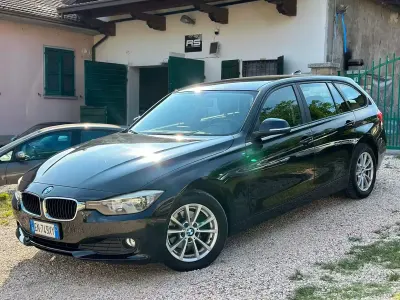 Usata BMW 318 Efficient Dynamics 143 CV (105 kW) 2013 Nero Station wagon
