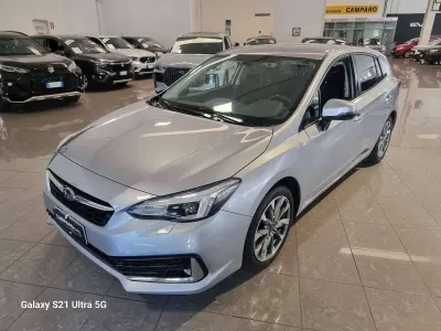 Usata Subaru Impreza Style 114 CV (83 kW) 2023 Argento Berlina
