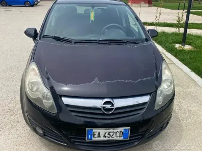 Usata Opel Corsa 85 CV (62 kW) 2010 Utilitaria