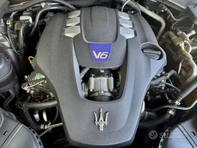 Usata Maserati Levante 430 CV (316 kW) 2017 Grigio SUV