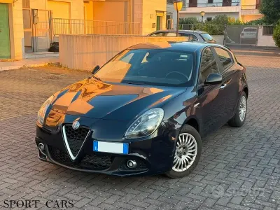 Usata Alfa Romeo Giulietta Super 120 CV (88 kW) 2018 Blu Utilitaria