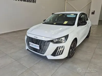 Usata Peugeot 208 Style 101 CV (74 kW) 2025 Bianco Utilitaria