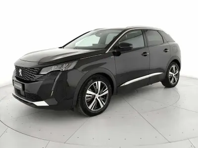 Usata Peugeot e-3008 Allure 164 kW (224 CV) 2021 Nero SUV