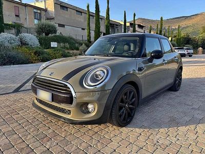 Usata Mini Cooper D Hype 116 CV (85 kW) 2018 Grigio Utilitaria