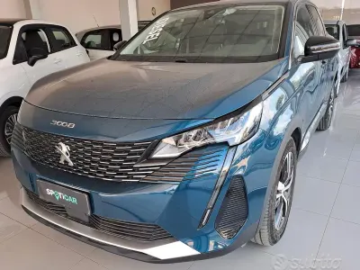 Usata Peugeot 3008 Allure 131 CV (96 kW) 2022 Bluazzurro SUV