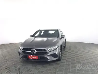 Usata Mercedes A180 Executive 136 CV (100 kW) 2023 Grigio Berlina