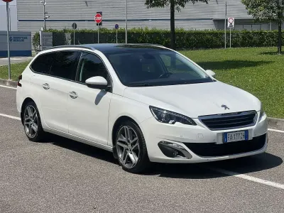 Usata Peugeot 308 SW GT-line 120 CV (88 kW) 2015 Bianco Station wagon