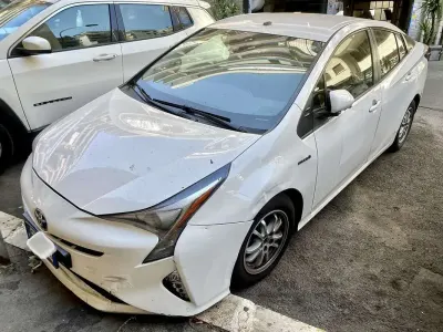 Usata Toyota Prius Active 99 CV (72 kW) 2016 Berlina