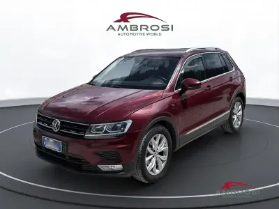 Käytetty VW Tiguan Business 150 HP (110 kW) 2017 Punainen Katumaasturi