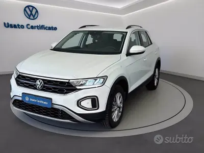 Usata VW T-Roc Life 150 CV (110 kW) 2023 Bianco SUV