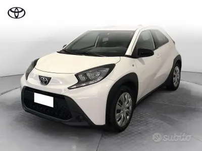 Usata Toyota Aygo X Active 72 CV (52 kW) 2022 Bianco SUV