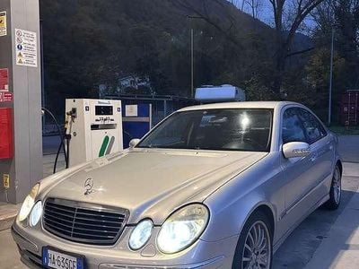 Mercedes E320