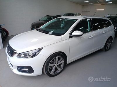 Usata Peugeot 308 Active 131 CV (96 kW) 2018 Bianco Station wagon