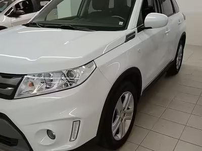Usata Suzuki Vitara 120 CV (88 kW) 2018 Bianco SUV