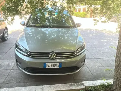 Usata VW Golf Sportsvan Executive 110 CV (80 kW) 2015 Grigio Monovolume