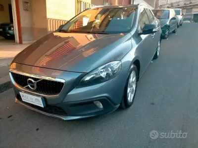 Usata Volvo V40 CC Plus 120 CV (88 kW) 2018 Grigio Station wagon