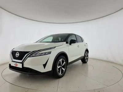 Usata Nissan Qashqai N-Connecta 140 CV (102 kW) 2021 Bianco tetto nero SUV