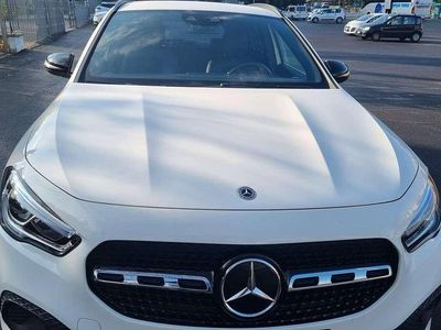 Usata Mercedes GLA200 150 CV (110 kW) 2021 Bianco SUV