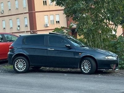 Usata Alfa Romeo 147 2000 Nero Utilitaria