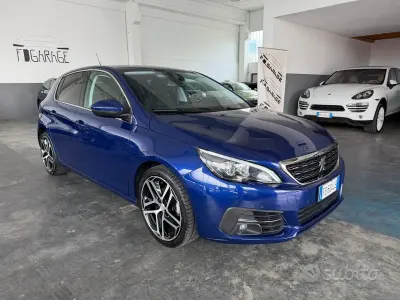 Usata Peugeot 308 Allure 120 CV (88 kW) 2018 Blu Berlina