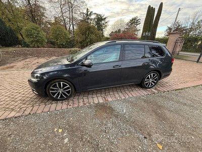 Usata VW Golf VII 110 CV (80 kW) 2019 Grigio Station wagon
