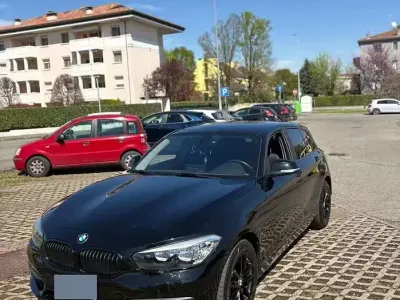 Usata BMW 116 116 CV (85 kW) 2018 Nero Utilitaria