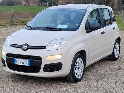 Usata Fiat Panda Lounge 69 CV (50 kW) 2016 Grigio Utilitaria