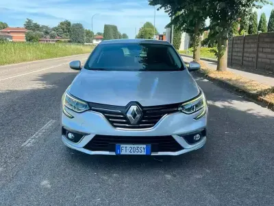 Usata Renault Mégane Intens 110 CV (80 kW) 2019 Grigio Berlina